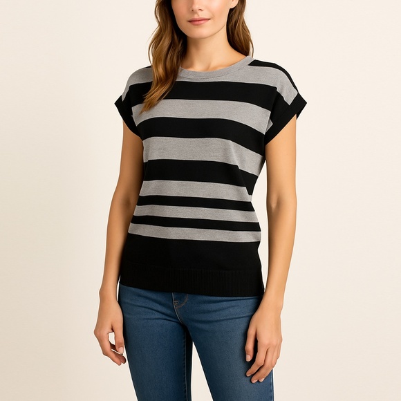 NWOT YESSICA Sleeveless Knit Top Small Black Gray Striped Viscose Blend Long - Picture 1 of 10